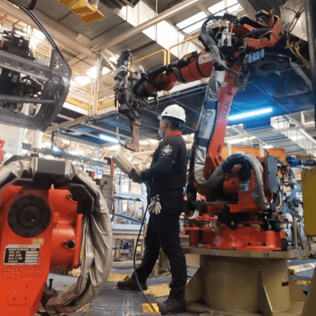 José, Production Maintenance Technician Robots y control — Automate America