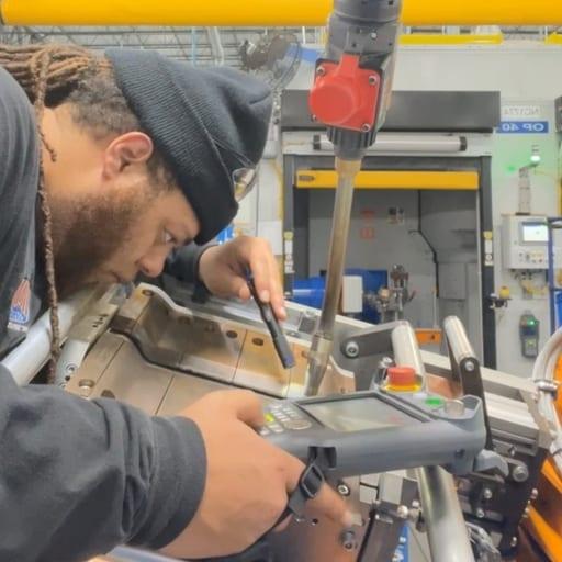 Cadavious, Field Service Robot Technician — Automate America