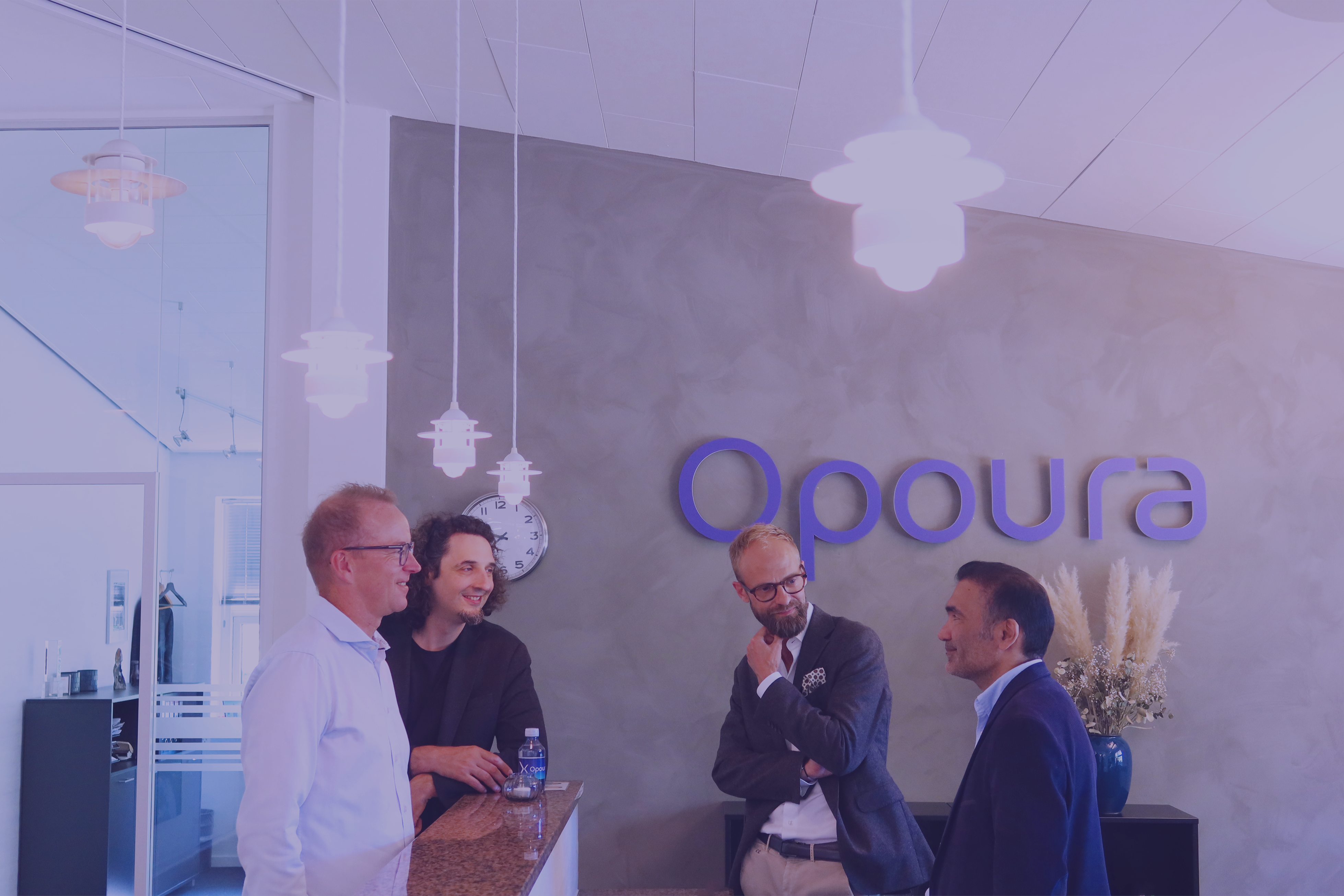 Opoura logo